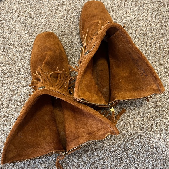 Minnetonka Brown Suede Fringe Booties - Picture 5 of 10